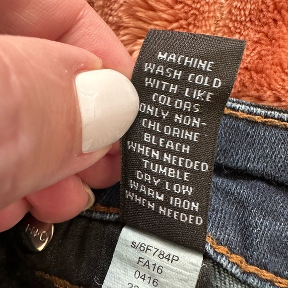 INC Jeans 8 Petite - Picture 6 of 9